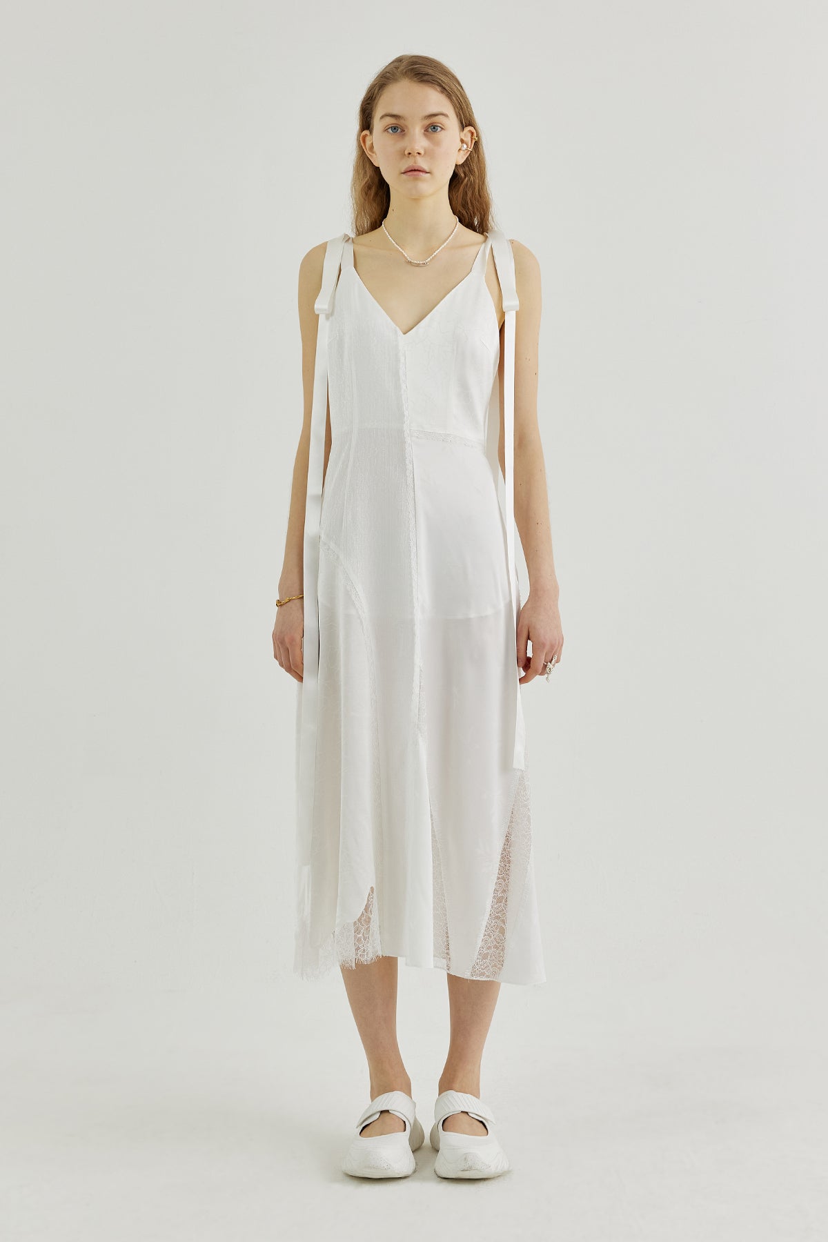 Plunge-back lace-insert slip dress GOEN.J Plunge-back lace-insert slip dress GOEN.J