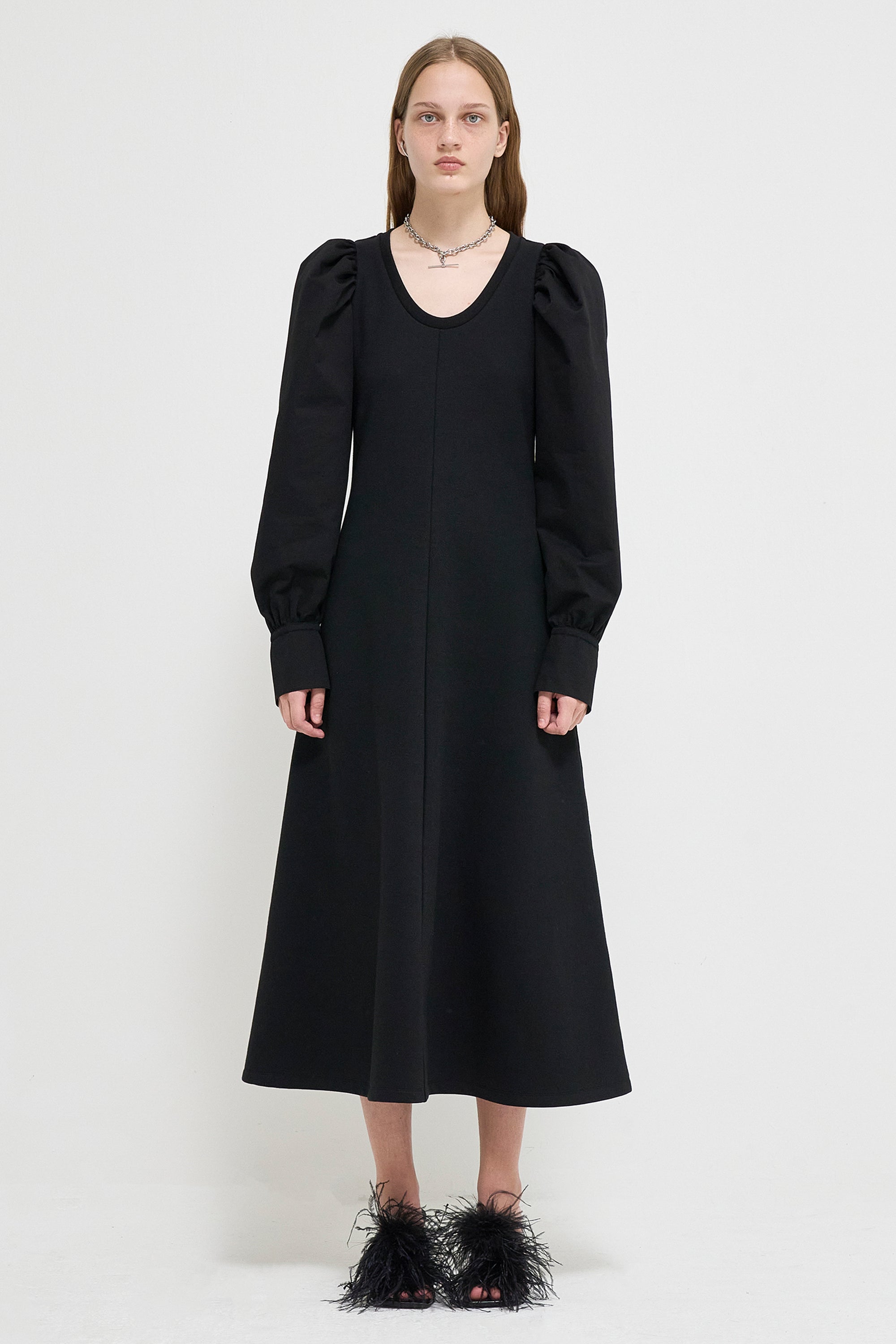 Puffed-sleeve flare midi dress GOEN.J Puffed-sleeve flare midi dress GOEN.J